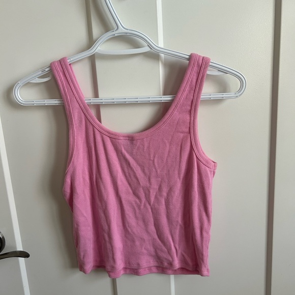 Garage “XOXO” Tank - Picture 2 of 3